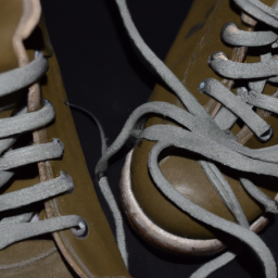 how to make shoelaces no tie