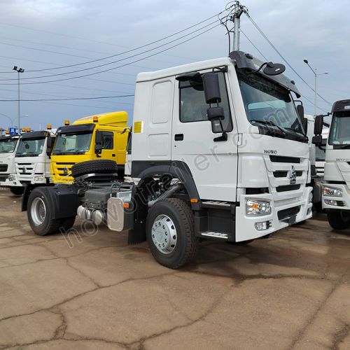 SINOTRUK HOWO 4X2 Tractor Truck 400HP