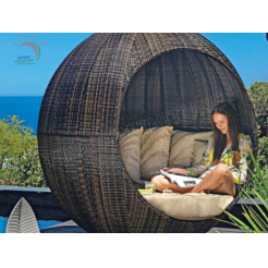 High Quality Indoor Patio Poolside Garden Sun Lounger Outdoor Wicker Beach Round Sofa Daybed with Canopy Rattan Chaise Sunbed